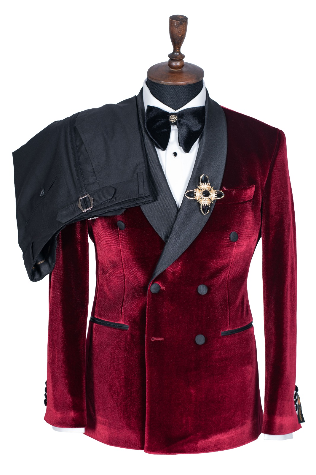 DOUBLE BREASTED BURGUNDY TUXEDO VELVET SUIT - US 54. (EU 64)