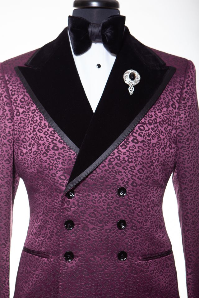 STANLION BORDEAUX LEOPARD JACQUARD TUXEDO - Image 2
